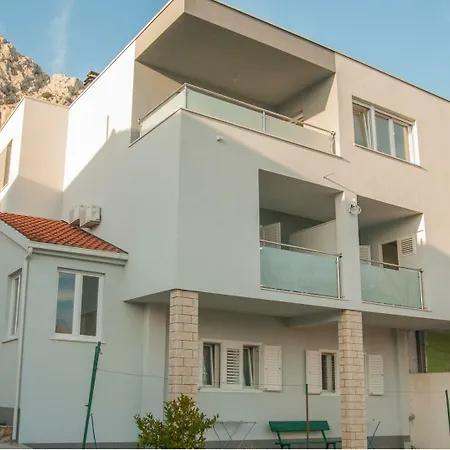 Apartment Apartman Luka *