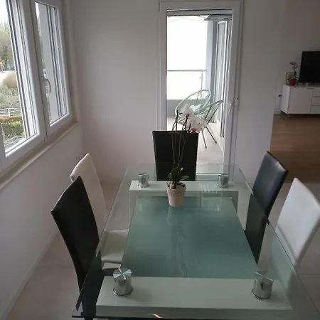 Apartment Apartman Luka *