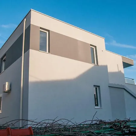 Apartman Luka Apartment Duce