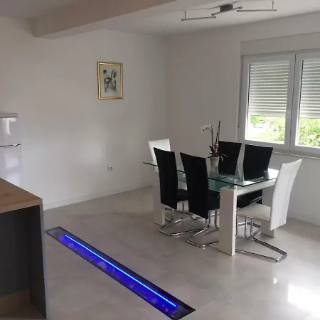 Apartman Luka * Duce